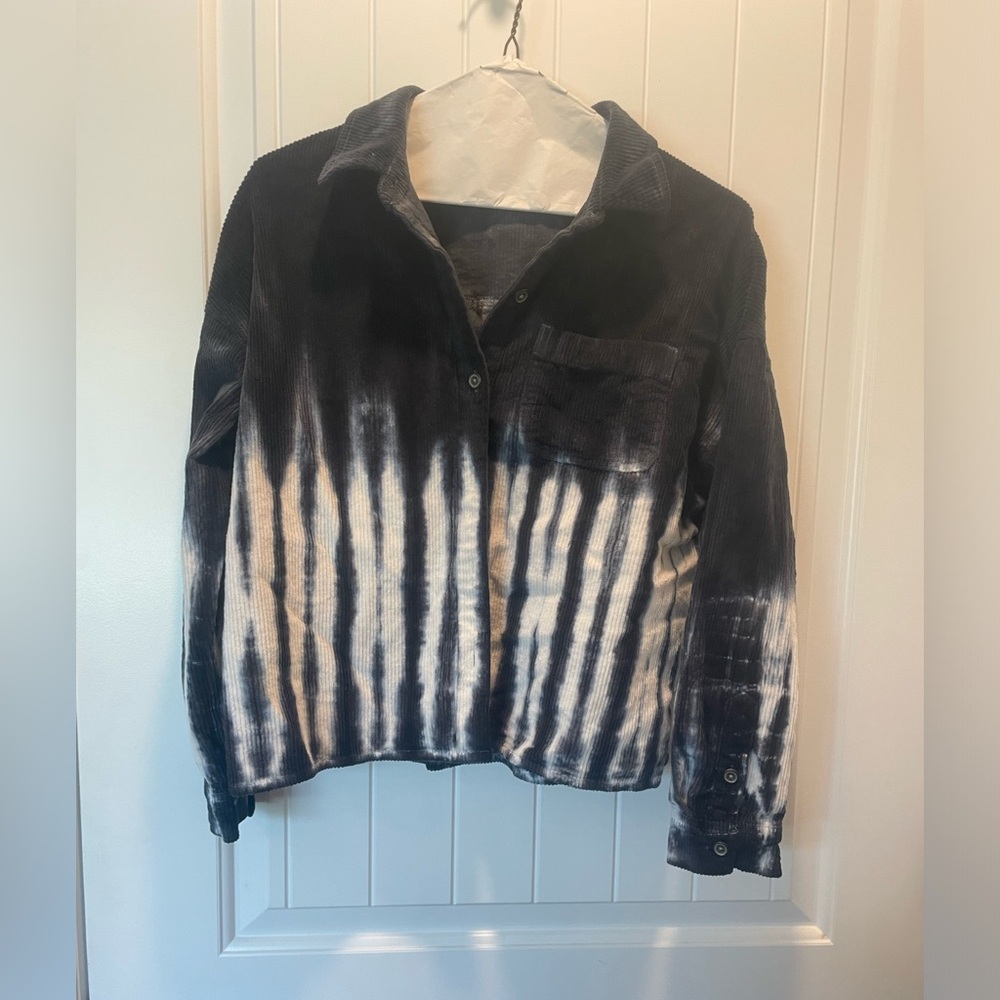 Tye dye, cropped, shacket